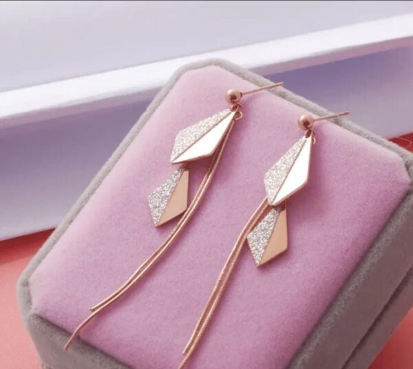 Geomatric shape dangle long anti-tarnish earring