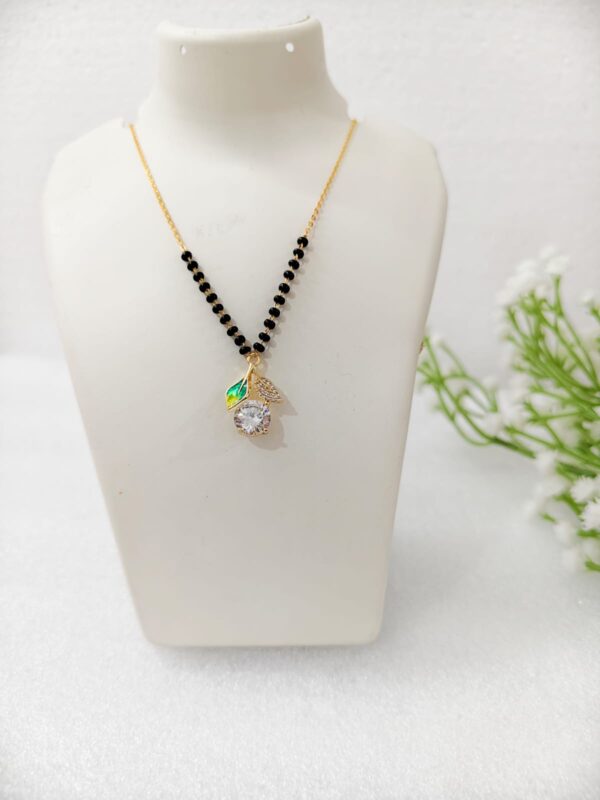 Mangalsutra with green leaf and diamond