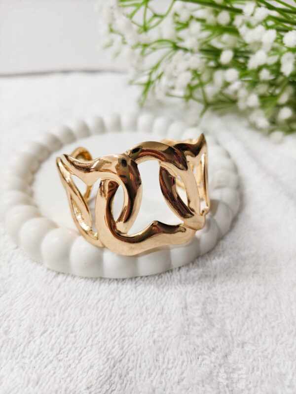 Overlap Heart broad kada